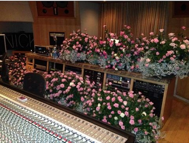nicki flowers