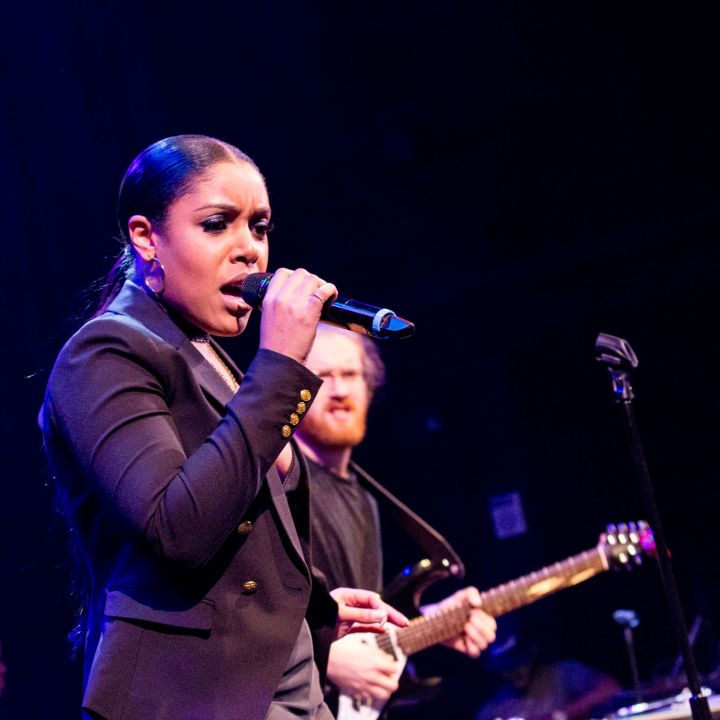 Raheem DeVaughn & Friends Charity Holiday Concert
