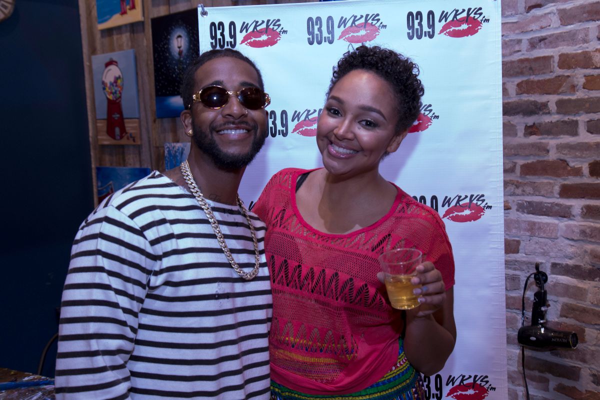 Omarion Hosts Sip & Paint At Muse Paintbar