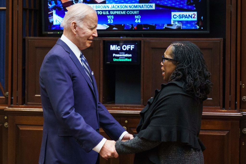 US-POLITICS-BIDEN-JUSTICE-JACKSON-VOTE