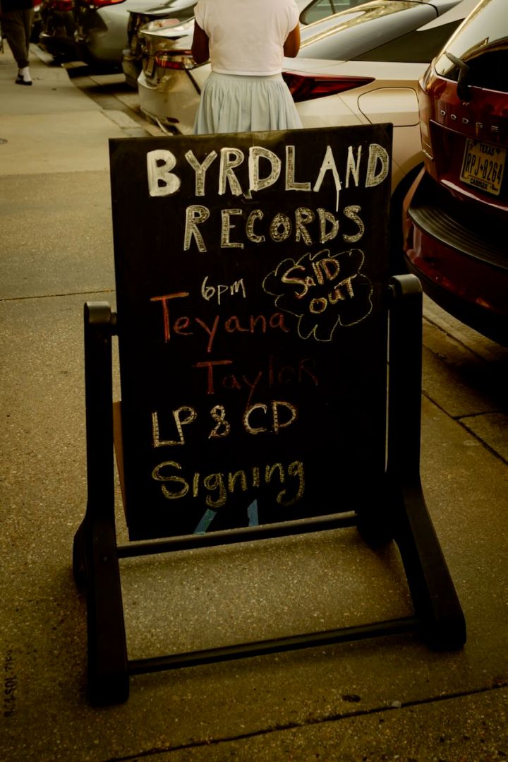 Teyana Taylor "Escape Room" In-Store Signing at Byrdland Records